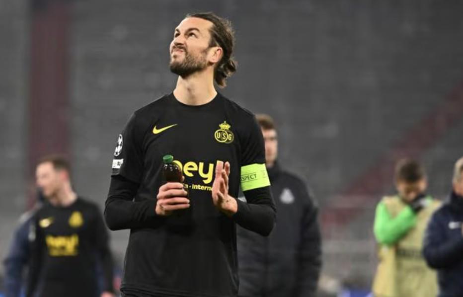 开云体育APP下载-圣吉罗斯联合队长：上半场我们表现很好，没有给拜仁太多机会