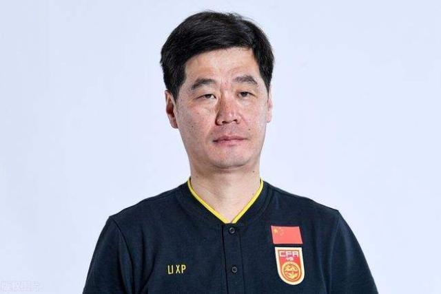 开云-​国足为防意外临时多增两人 李霄鹏旧部让出席位