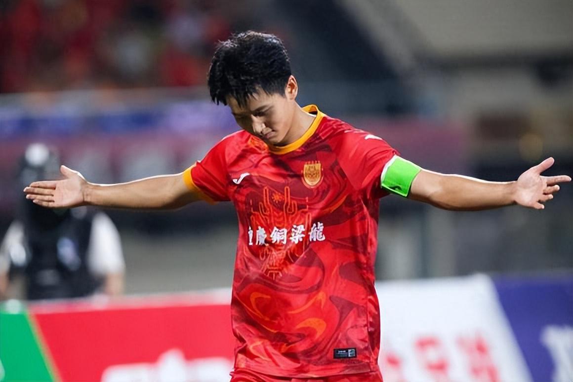 向余望和李镇全亮相新去处！已抽出“渝超”8强对阵，引发热议