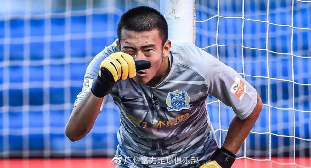 kaiyun-韩佳奇:程月磊对我言传身教 梦想能够为国出战